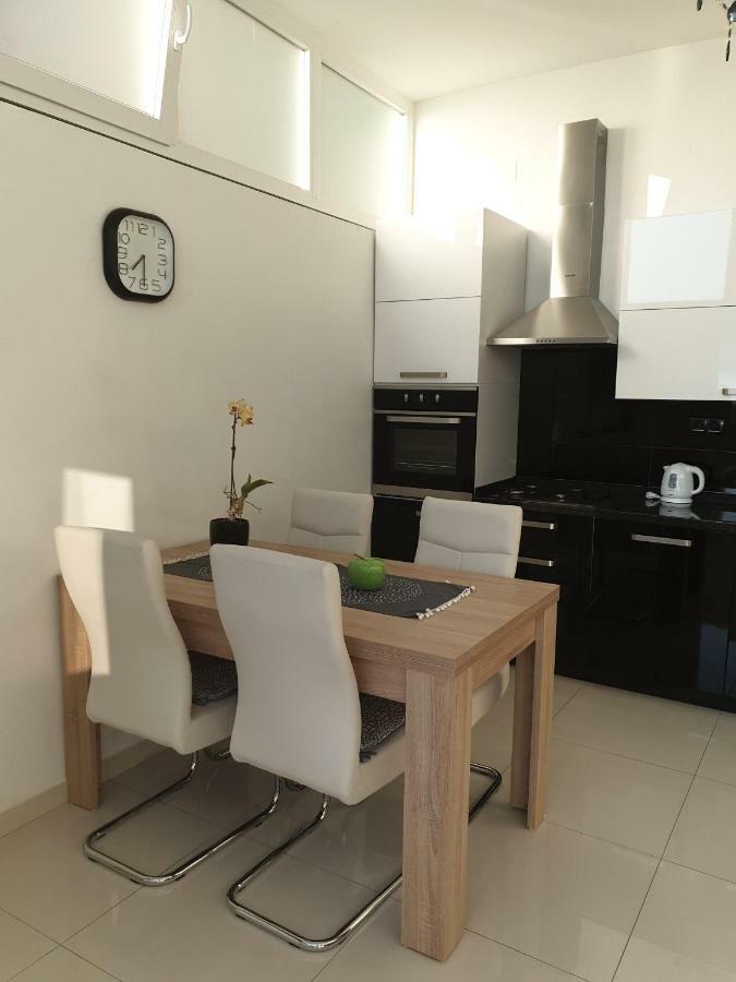 Ml Apartman 센 외부 사진